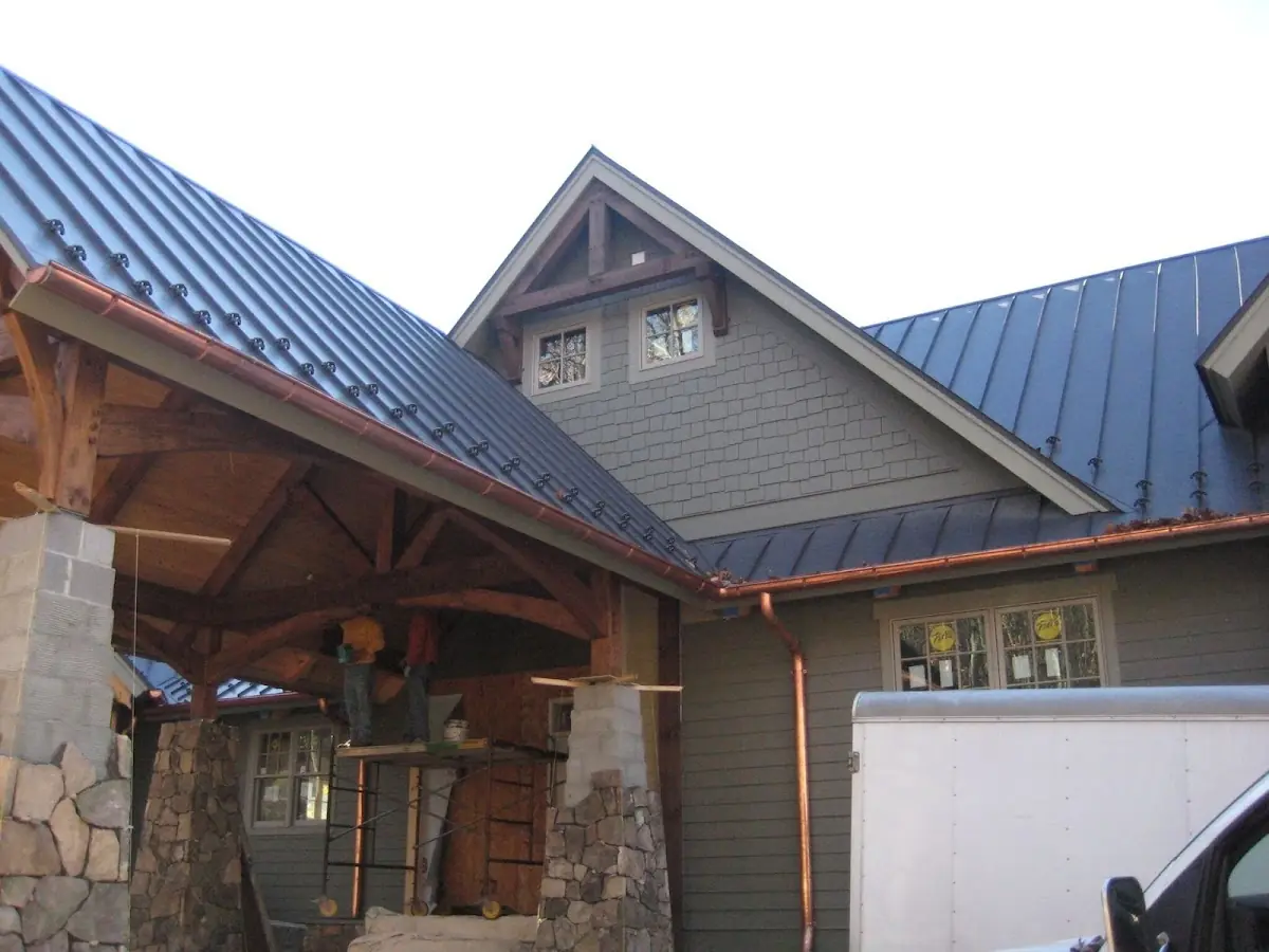 Craftsman Roofing team delivering quality roofing work in San Leon
